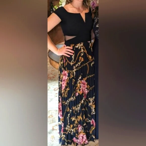 Xscape Navy Floral Mesh Gown Size 4